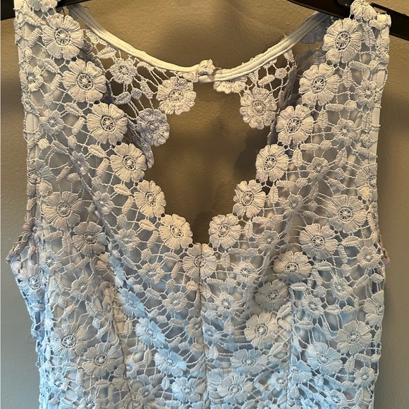 ⚡️B. Darlin Dress⚡️ Pale blue with embroidered flower design. - Picture 3 of 8